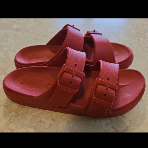 Skechers luxe foam red sandals size 7 (like Birkenstocks) - Picture 6 of 7